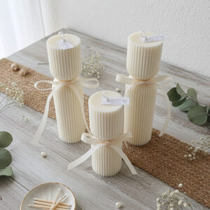 Lily Extra-Large Pillar Candle