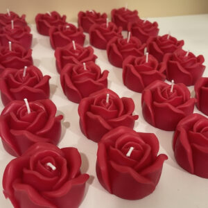Set of 3 Rose-Scented Candles