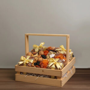 Bright & Healthy – Dry Fruits Paired with a Simply Bright Bouquet