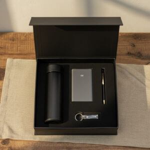 Essential Smart Gift Set